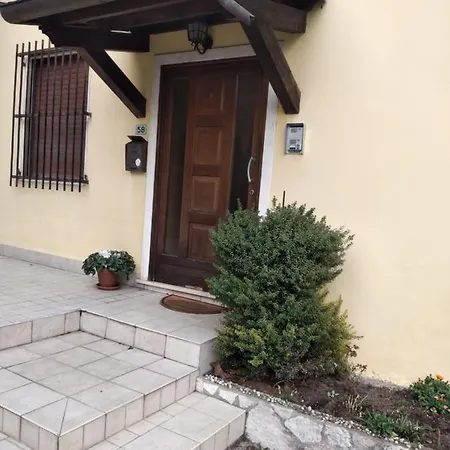 La Casetta Sui Colli Apartment *